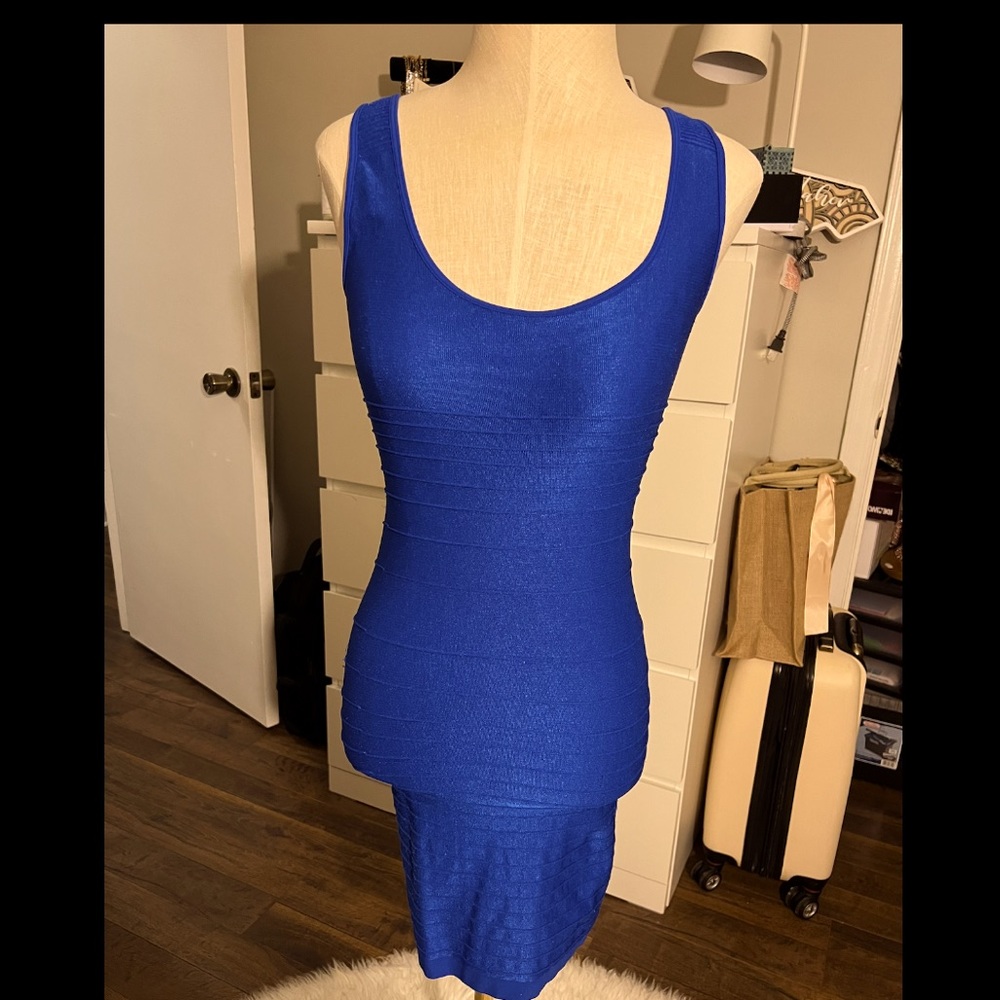 Beautiful blue bebe dress worn twice!